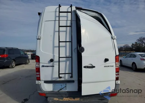 2013 Mercedes-Benz Sprinter 2500 from USA, damaged, VIN WD3PE7CC2D5768340